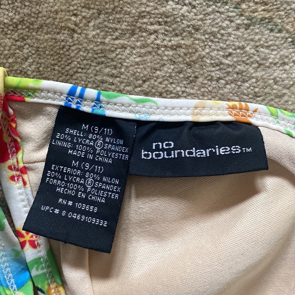 Y2K No Boundaries Printed Triangle Bikini Top - Picture 4 of 4